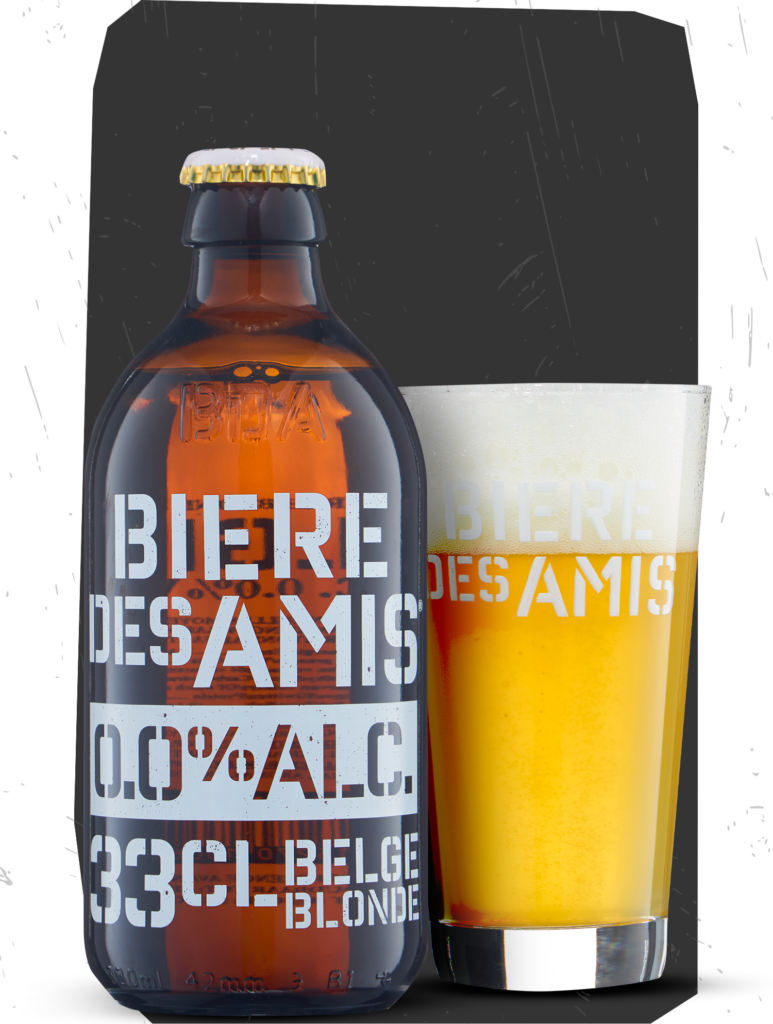 Packshot d'une bouteille de Bière des Amis blonde 0% (0,0% Alc.) 33cl et son verre conique rempli